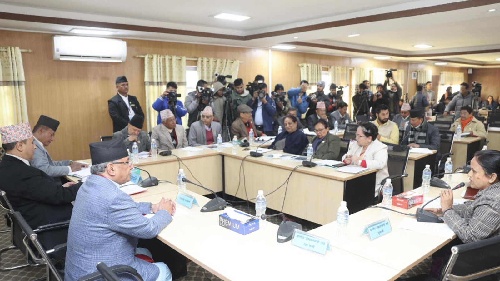 प्रचण्डलाई सांसदले सोधेः एनसेल प्रकरणमा तपाईंको परिवार जोडिएको छ कि छैन ?