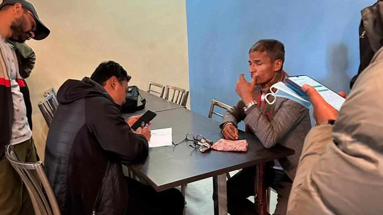 जीतपुर सिमरा ३ का वडाध्यक्ष ५ लाख घूससहित पक्राउ