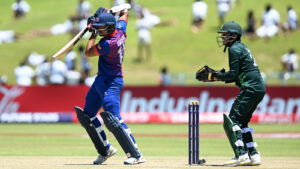 पाकिस्तान विरुद्ध नेपाली ब्याटरले एकै बलमा दौडिएर बनाए ५ रन