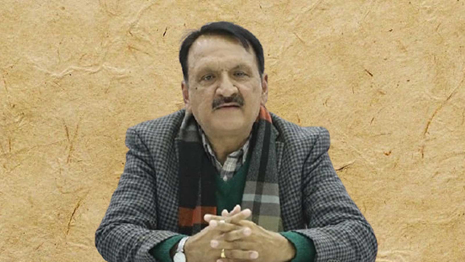 अर्थमन्त्री महतले उपसचिवको टेवल ठोकेको विषयले किन पायो चर्चा ?