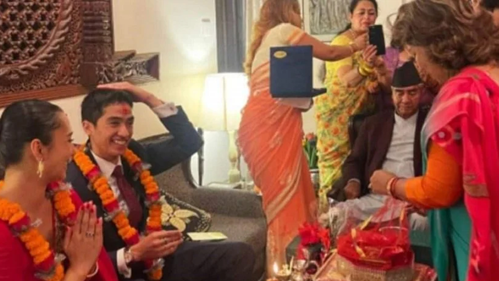 शिवाना श्रेष्ठलाई बुहारीको रुपमा भित्र्याउँदै शेरबहादुर देउवा, विवाहले वढायो घर सर्ने चटारो
