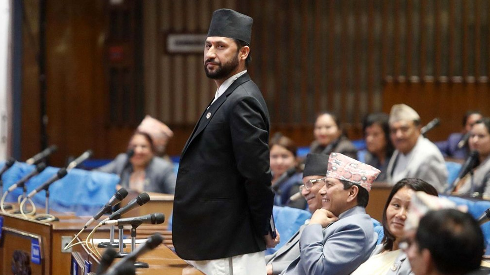 उपप्रधान तथा गृहमन्त्रीबाट राजिनामा दिने रवि लामिछानेको तयारी, संसदीय समिति वनाउन सत्ता पक्ष तयार