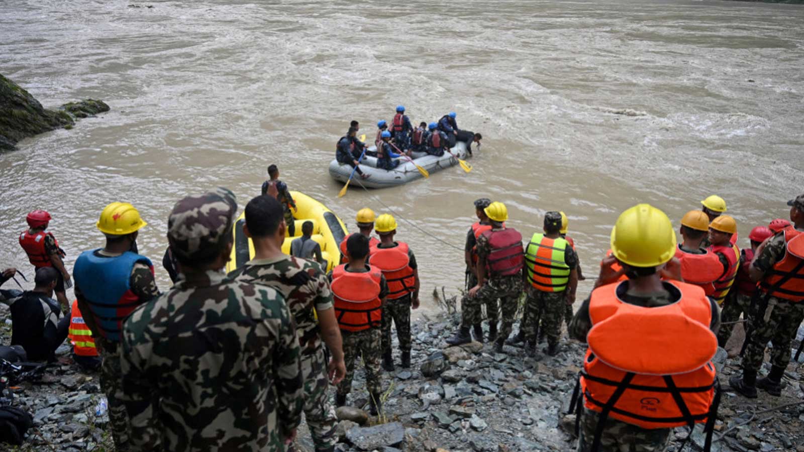सिमलताल पहिरोमा परेका ११ जनाको शव भेटियोः खोजीका लागि सहयोग गर्न भारत र बंगलादेशलाई आग्रह
