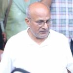 अदालतले तोक्यो एक वर्ष कैद, दुई वर्ष जेल बसेपछि रिहा भए बेचन झा