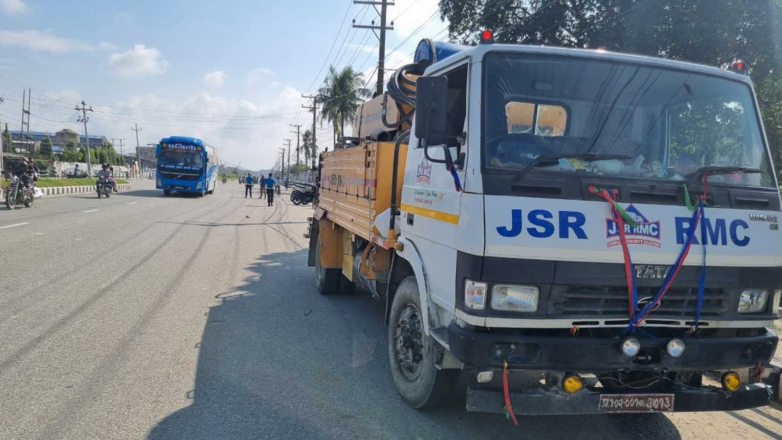 ट्रकको ठक्करबाट एक जना सशस्त्र प्रहरी जवानको मृत्यु, अर्का जवान गम्भिर घाईते
