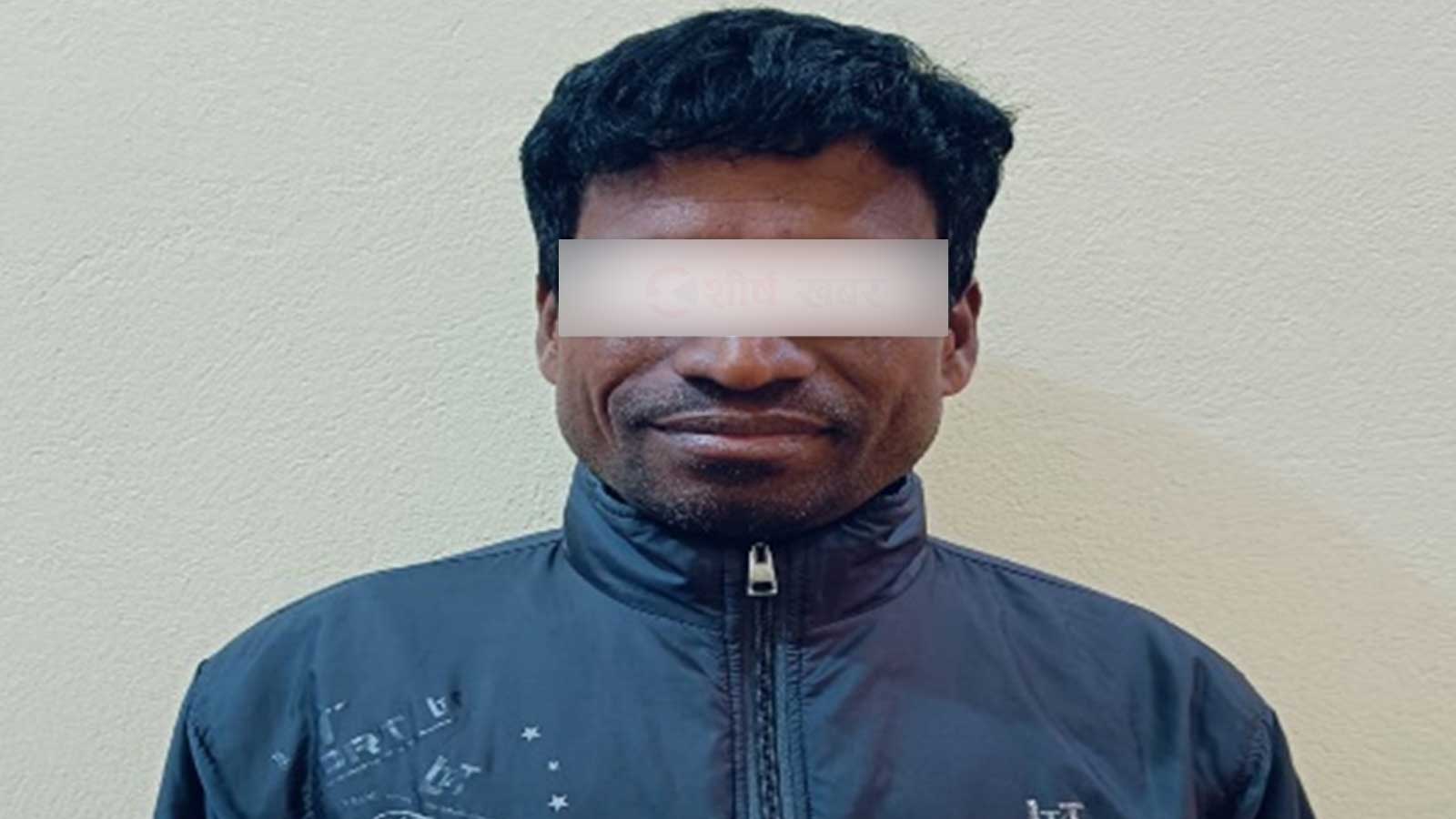 सपथग्रहण समारोहबाट पक्राउ परेका वडाध्यक्षमाथि प्रहरीले लगायो हत्या, अपहरण र बलात्कारको चार्ज
