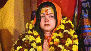 सन्यास लिएकी बलिउड अभिनेती ममता कुलकर्णी किन्नर अखाडाकी महामण्डलेश्वरमा नियुक्त