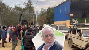 समाज भाँड्न खोजेको भन्दै राजेन्द्र महतोलाई ताप्लेजुङमा कालोझण्डा