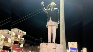 बीपीको शालिकमा कस्ले दल्यो कालो मोसो, के भन्छ प्रहरी ?