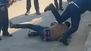 पहिचानमा आए सर्वसाधारणलाई निर्घात कुटपिट गर्ने ट्राफिक प्रहरी, घट्ना मंसिरको