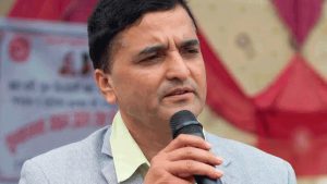 योगेश भट्टराईलाई ‘नो केवलकार समुह’ले शौचालयमै घेरा हालेर नारावाजी गरेपछि…