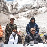 सगरमाथा बेसक्याम्पमा जीबी राईको चर्चा, गृहमन्त्री र पर्वतारोहीको घोचपेच