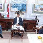 सिंहदरबारमा तीन दलका नेताको भेटः प्रचण्डलाई फकाउन कुर्सी कूटनीति, सध्रेला सम्बन्ध ?