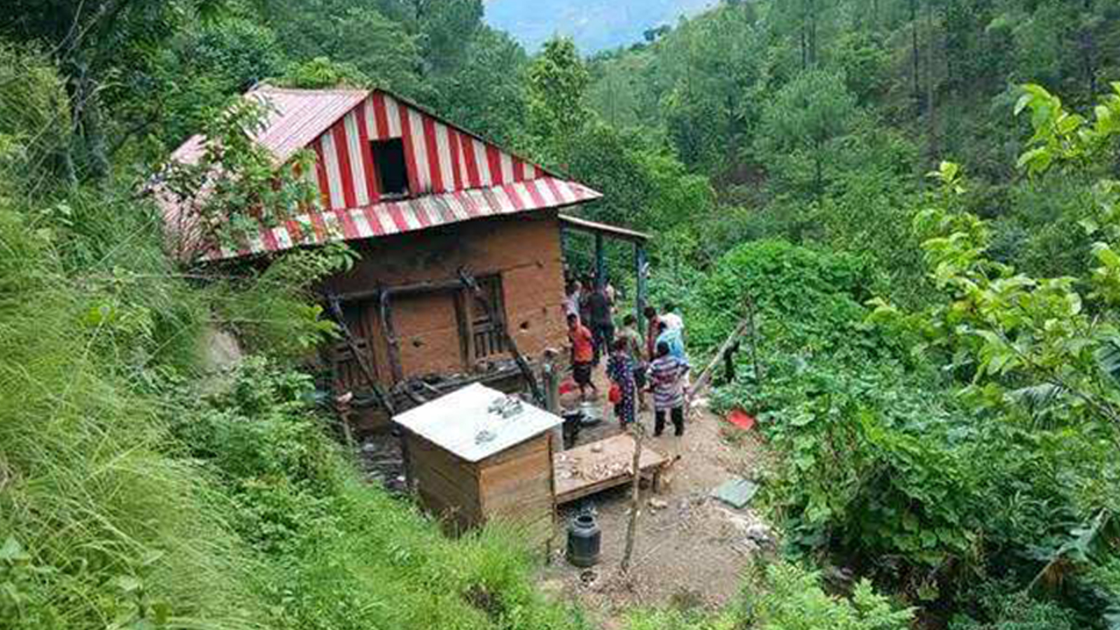 सिन्धुलीमा एकै परिवारका १६ जना बेपत्ताः प्रहरी भन्छ– घरमा सामान्य क्षती भएको छ, मान्छे कोही छैन