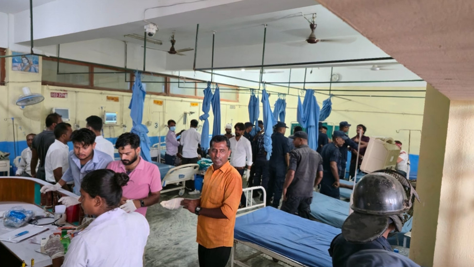 सिरहा कारागारमा अवैध असुलीको आक्रोशः दुई समूहबीच झडप, १३ कैदी/वन्दी घाइते