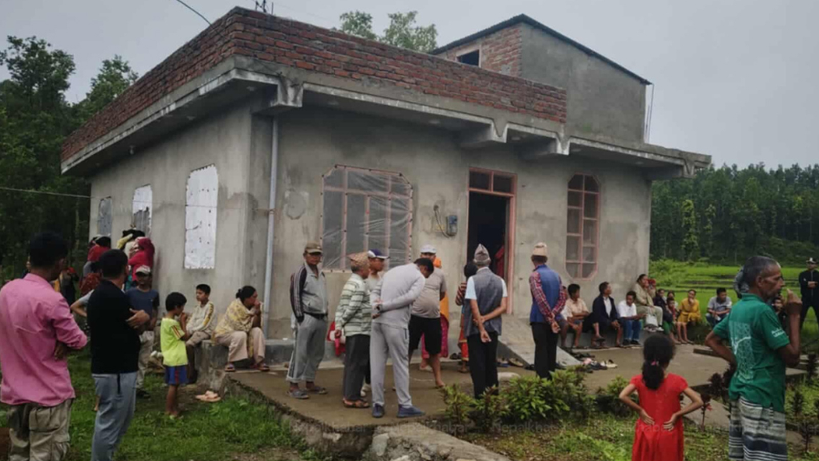 पूर्वसैनिकद्वारा खाटको खुट्टाले हानेर निदाईरहेकी श्रीमतीको हत्या, आफैँ फोन गरेर बोलाए प्रहरी