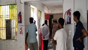 प्रेमीले आपत्ति जनक तस्विर मंगेतरलाई पठाई दिएपछि प्रेमीकाले गरिन आत्महत्या