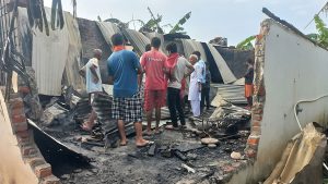 रौतहटको बनाना रिसोर्टमा भीषण आगलागी, ४० लाखको क्षति