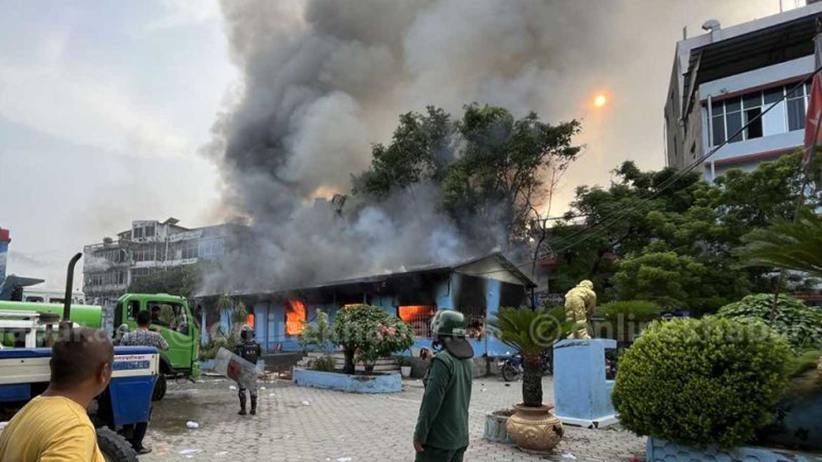 इटहरीमा प्रहरीको गोलीबाट २ को मृत्यु, बिर्तामोडमा जेन–जी आन्दोलन तनावग्रस्त