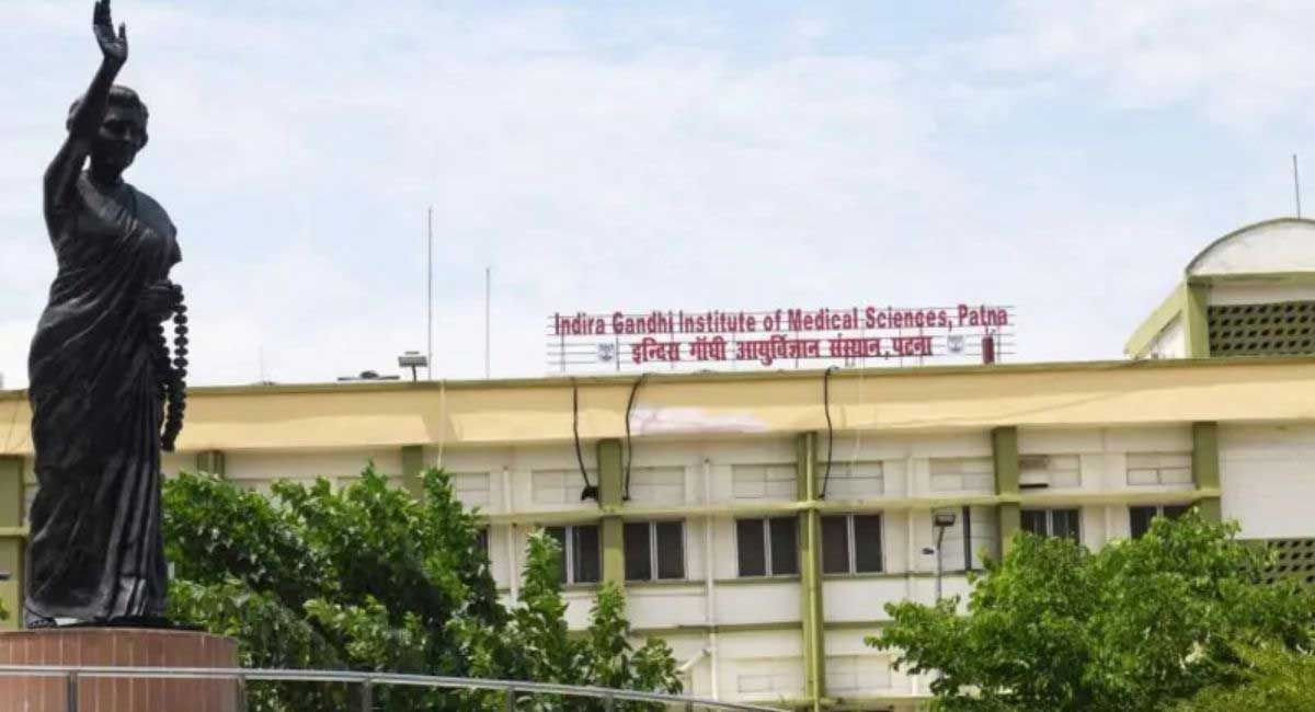 पटनामा बिरामीको आँखामा दाँत पलाएपछि…