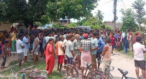सिरहामा स्कुल बसको ठक्करबाट ८ वर्षीय बालकको मृत्यु
