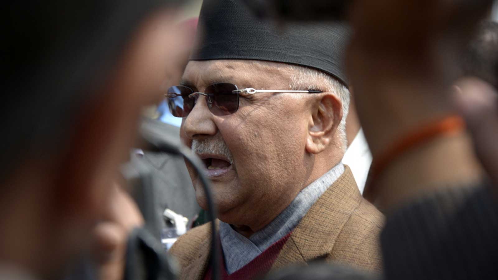 आकाशमै डाइभर्ट भएको जहाजले पोखरामा भड्कायो आन्दोलन, के चिन भाग्दै थिए ओली ?