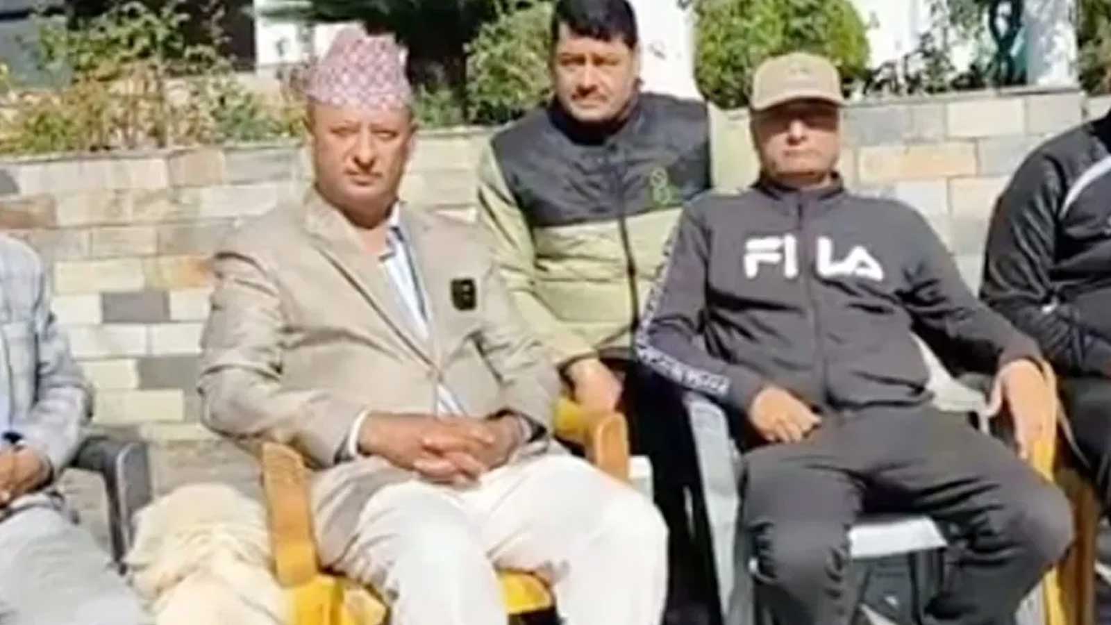 पूर्वउर्जामन्त्री दिपक खड्काले भने– मेरो घरमा २–४ लाख रुपैयाँ नहुने भन्ने हुन्छ ?