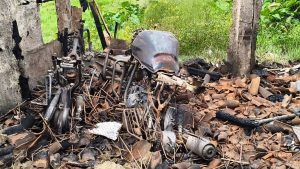 दुई समुहको झडपमा महोत्तरीको पिपरा डेकहा बजारमा आगजनी, ८ पसल जलेर नष्ट