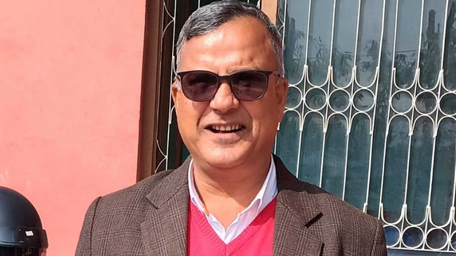 मकवानपुर एमालेमा ‘इश्वर मान्ने’ जिल्ला अध्यक्ष नै प्रतिनिधि छनौटमा पराजित, ओलीको पल्ला भारी