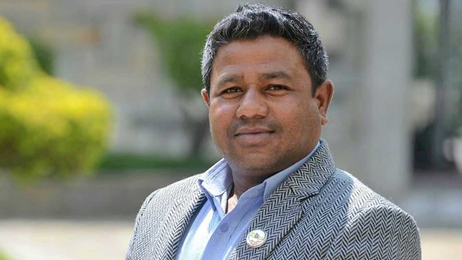 रवि लामिछानेलाई थाहै नदिई सन्तोषले छोडे रास्वपाः समानुपातिक सांसद बन्ने बाटो बन्द भएपछि विकल्पको खोजी