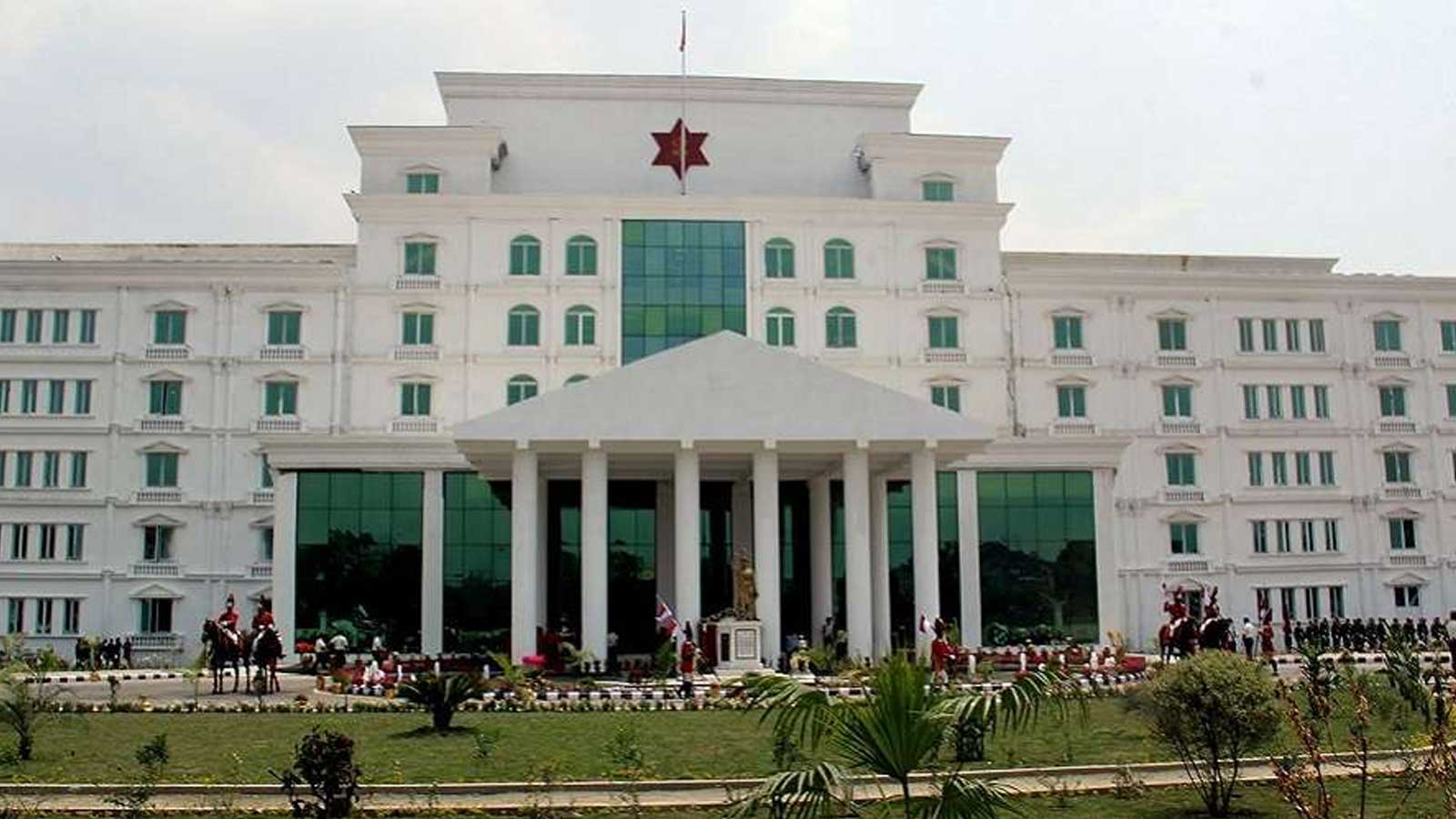 सेनाको जंगीअड्डामा सर्वसाधारण छिरेर रातभर तोडफोडः १२ घण्टा भित्रै थिए बोगटी, सेना बेखबर