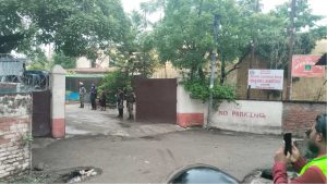 वीरगन्ज कारागारका कैदीको अस्पतालमै मृत्यु, लापरबाहीको आरोपपछि नारायणी अस्पतालमा तनाव