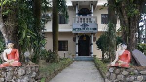 शैक्षिक भ्रमणमा रहेकी सिन्धुलीकी १८ वर्षीया किशोरीको सौराहामा होटलको चौथो तलाबाट खसेर मृत्यु