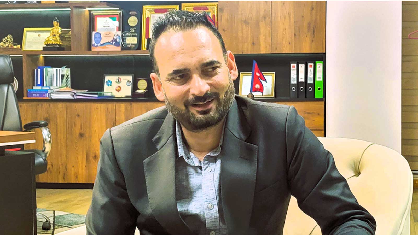 पोखरा–भैरहवा विमानस्थल भ्रष्टाचार प्रकरणः नागरिक उड्डयन प्रमुख प्रदीप अधिकारी अख्तियारद्वारा पक्राउ