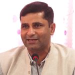 एमालेमा विवादित पात्रलाई टिकटै–टिकटः ‘चल्ला तस्कर’ आरोपित पूर्वमन्त्रीलाई ओलीको आशीर्वाद