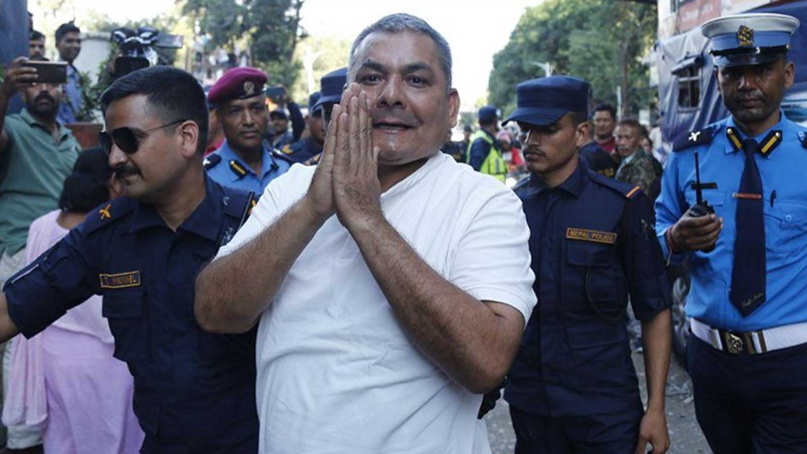 दुर्गा प्रसाईं पक्राउ प्रकरणः ‘साइबर कसुर’ कि चुनावअघि असहज आवाज थाम्ने राज्यको अपरेसन ?