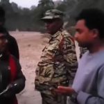 वन प्रशासनमै तस्करको राज ! काठ समात्ने अधिकृतै हाकिमसँग झगडा गर्दै ‘मात्र म किन काम गर्ने?’ भन्दै भागे