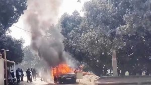 गौर तनावको विस्फोटः दुई समुदायबीच उग्र झडपपछि कर्फ्यु, हवाइ फायर र अश्रुग्यास प्रहार