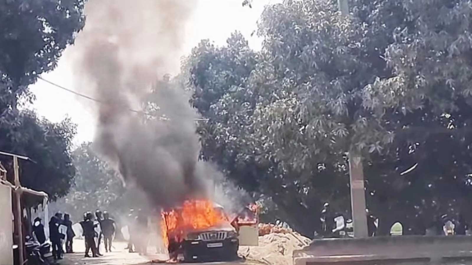 गौर तनावको विस्फोटः दुई समुदायबीच उग्र झडपपछि कर्फ्यु, हवाइ फायर र अश्रुग्यास प्रहार