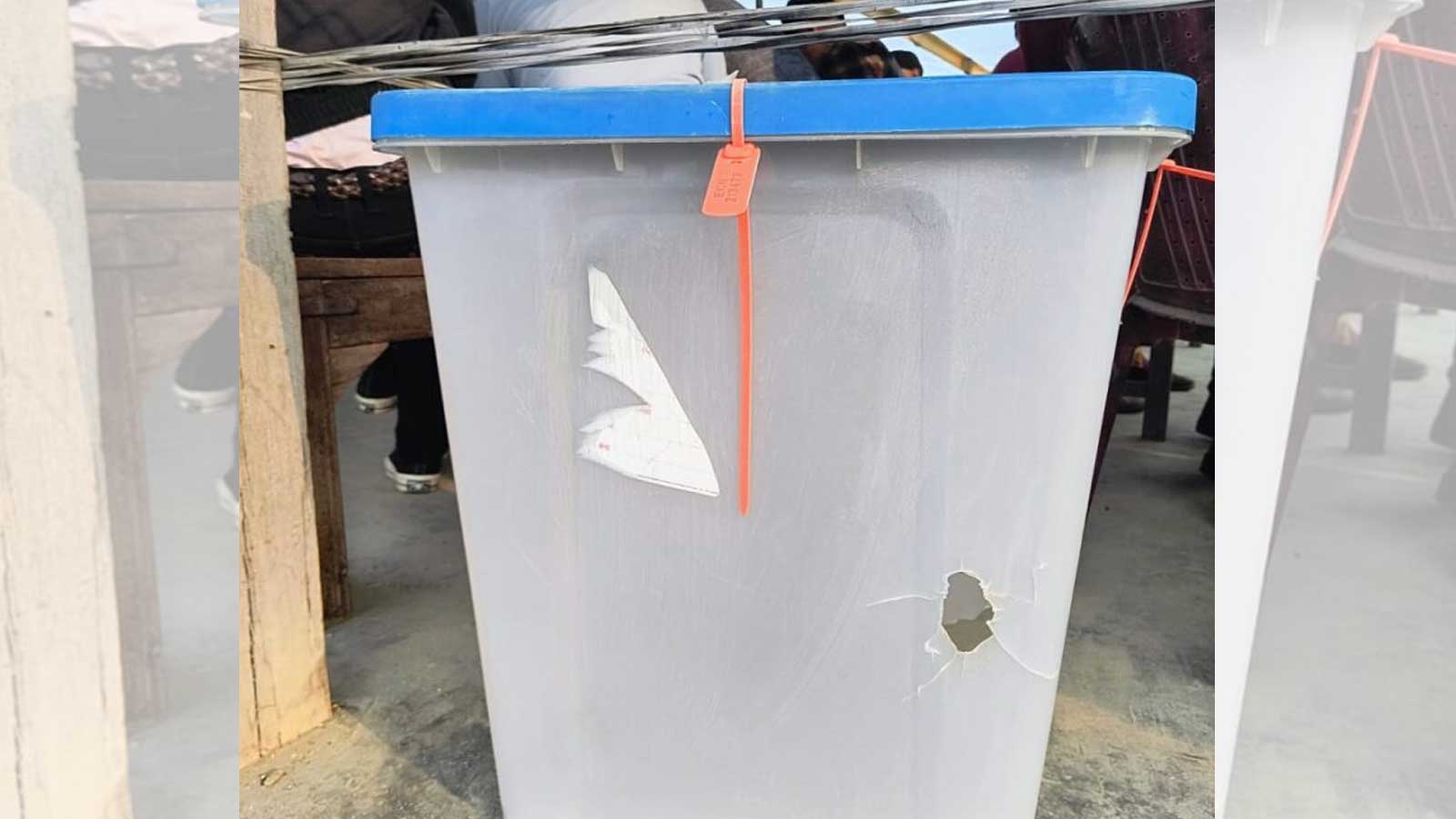 उदयपुरमा प्रहरीको गोली लागेर क्षती भएको मत पेटिकाका ४ मत अव के हुन्छ ?