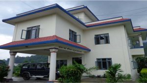 झगडा नियन्त्रण गर्न पुगेको प्रहरीमाथि खुकुरी र बन्चरो प्रहार, गोली चल्यो