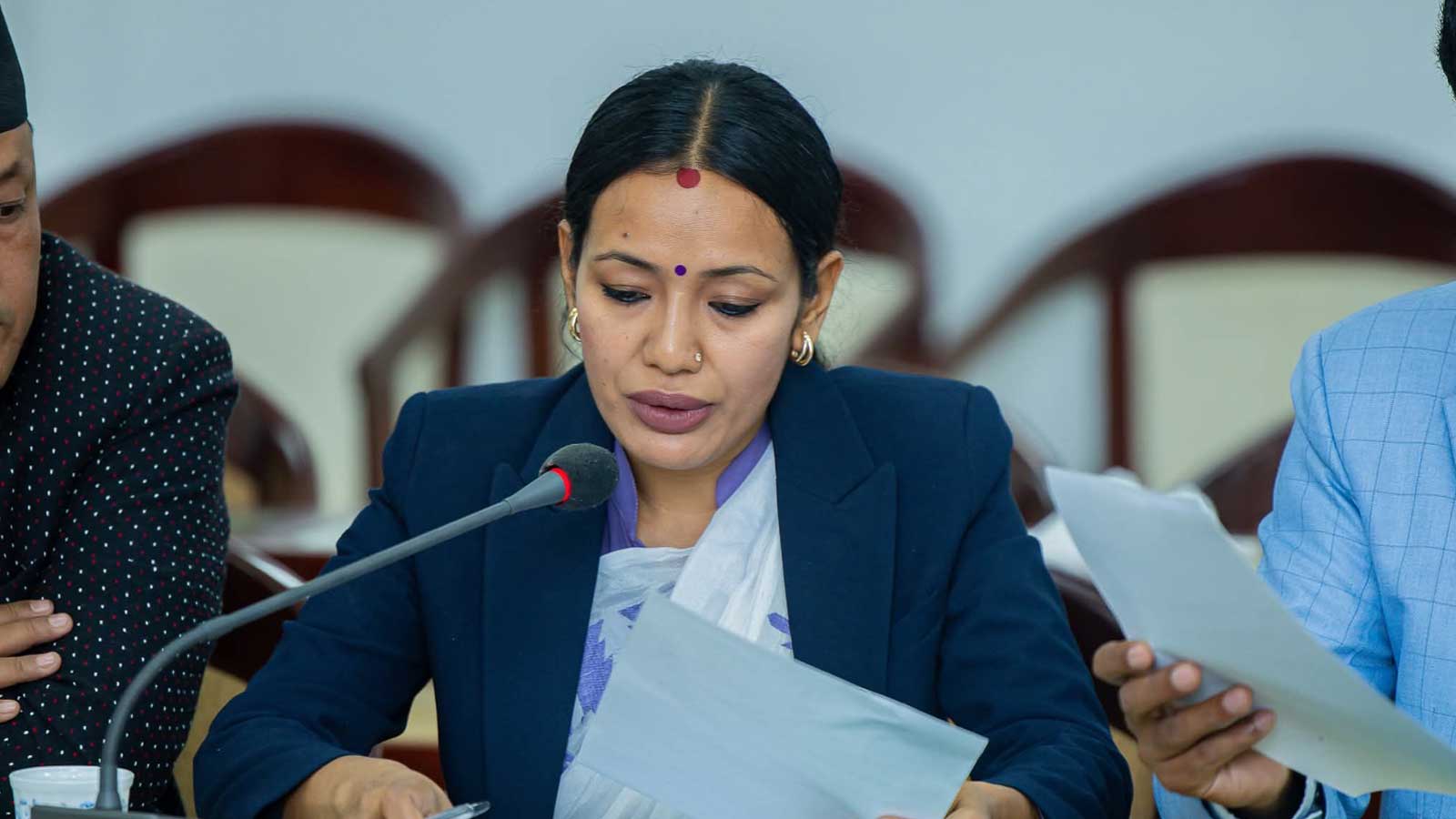 रास्वपाका सांसदलाई ‘पीआर’ कै पीरः आशिका भन्छिन्– विदेशमा बसेको नेपाली, स्वदेशमा बस्नेभन्दा कम नेपाली हो?