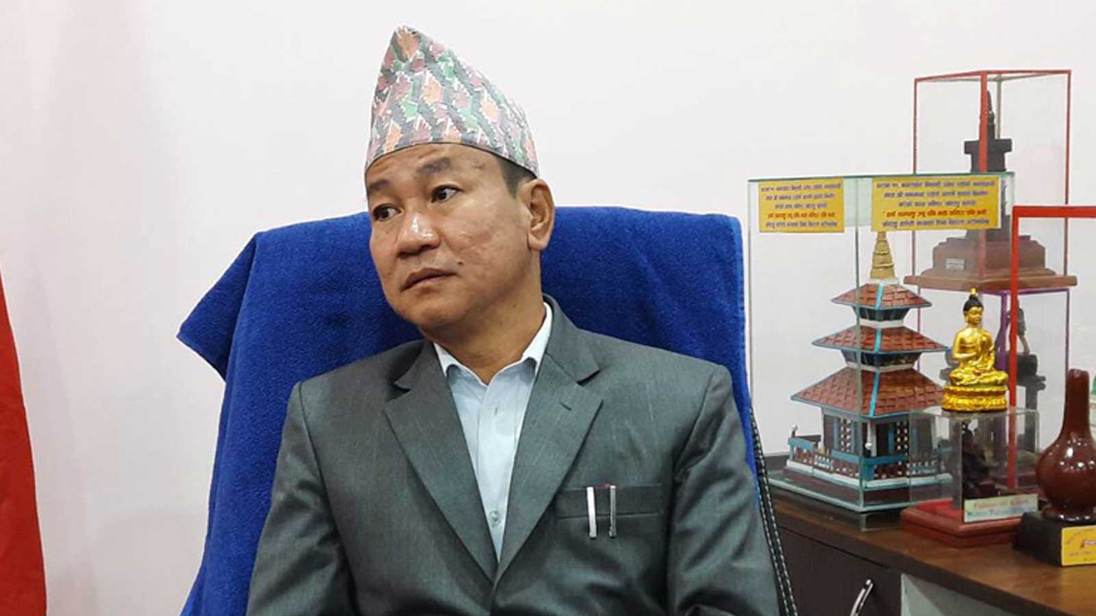 सरकारमाथि ‘सैनिक आतंक’ फैलाएको हर्क साम्पाङको आरोप, सेनालाई सुकुम्बासीको लगत नदिन आह्वान