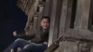 रङ नम्बरको विवाद उत्कर्षमा पुगेपछि मासु काट्ने दाउले हानेर झापाका तामाङ दाजुभाइको हत्या