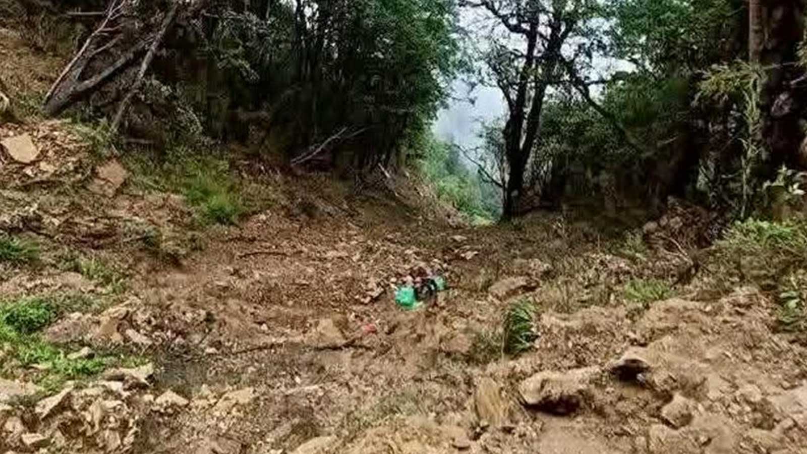 रोल्पाको जलजलामा भीषण जीप दुर्घटनाः १७ जनाको ज्यान गयो