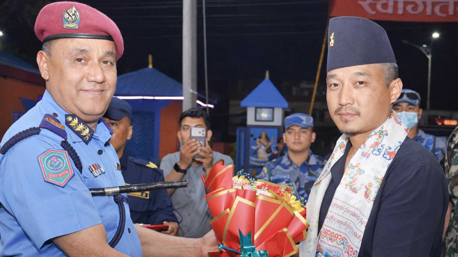 उद्देश्य अस्पष्ट र समन्वय नगरी गृहमन्त्री गुरुङको ‘गोप्य’ जिल्ला दौडाहाले सुरक्षा संयन्त्रमा अन्योल