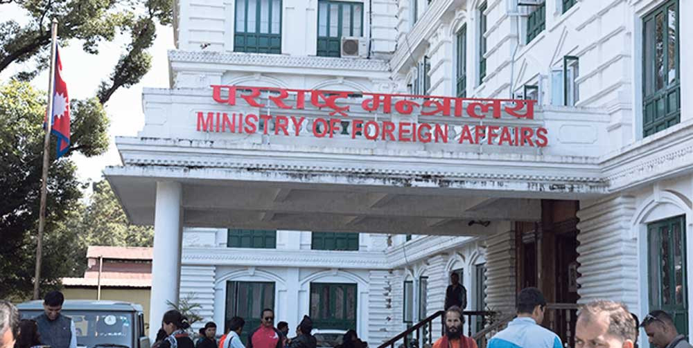राजदूत नियुक्तिको नयाँ मापदण्ड : कसैलाई १० वर्ष कुलिङ पिरियड, कसैलाई सीधा प्रवेश !
