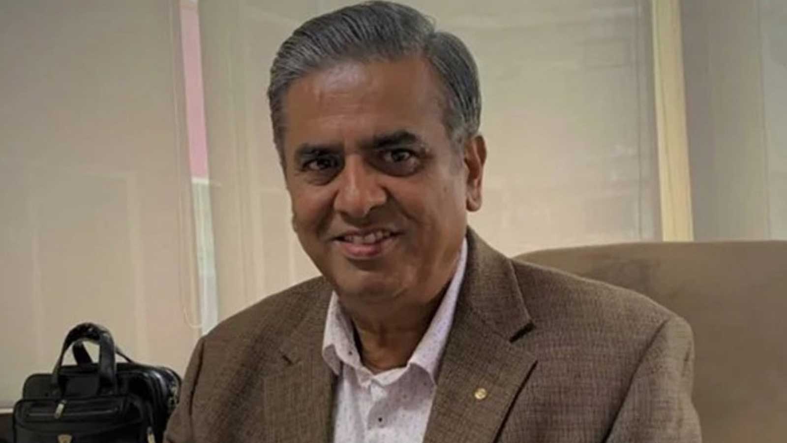 ठेक्का अलपत्र पारेपछि ‘शर्मा एण्ड कम्पनी’का अध्यक्ष रमेश शर्मा पक्राउ