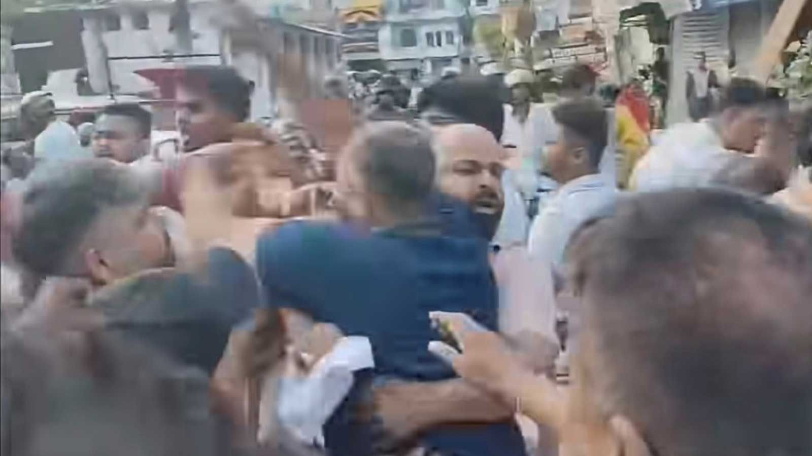 रास्वपाको अधिवेशनमा कुटाकुट, नचिनेकी र अर्कै पार्टीको संगठन हाँकिरहेकी युवती वडा सभापति