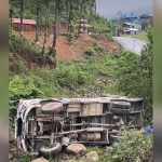 उदयपुरमा स्कुल बस दुर्घटना हुँदा एक कर्मचारीको मृत्यु, ३० घाइते, दुईको अवस्था गम्भीर